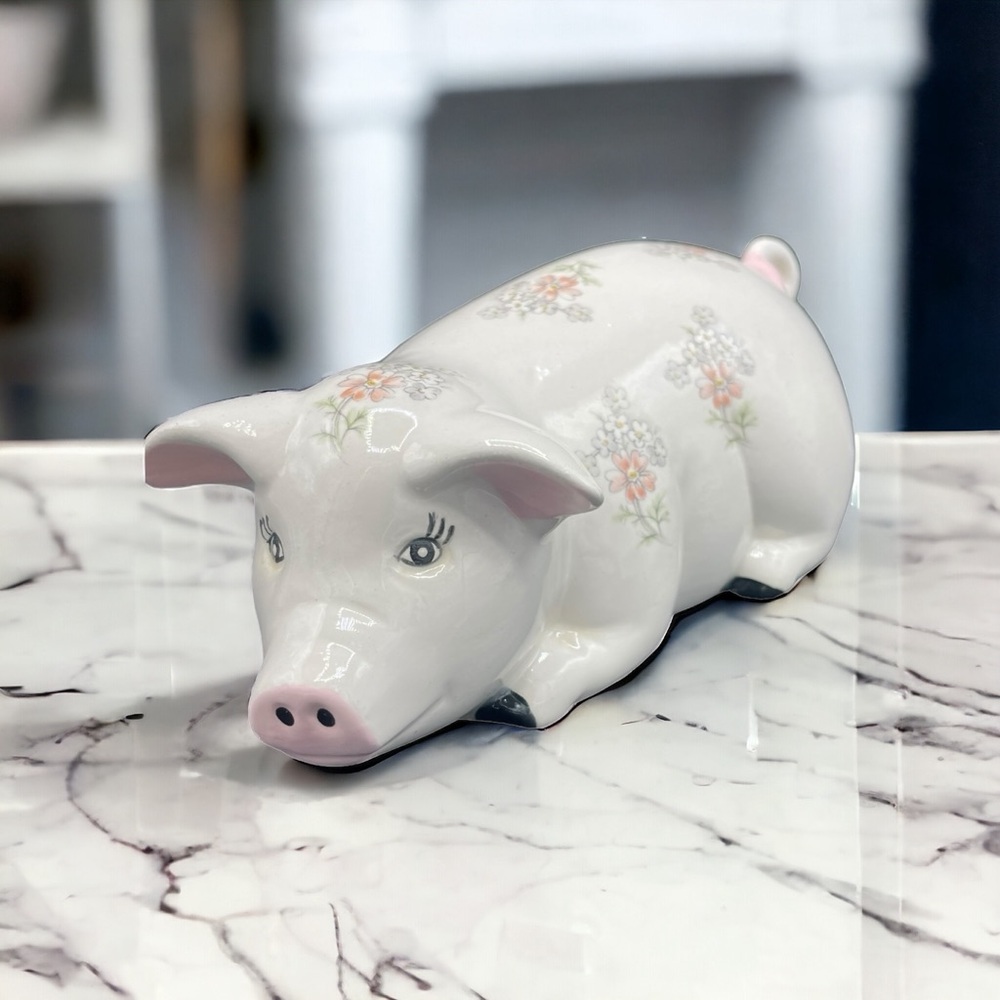 Vintage adorable pig figurine